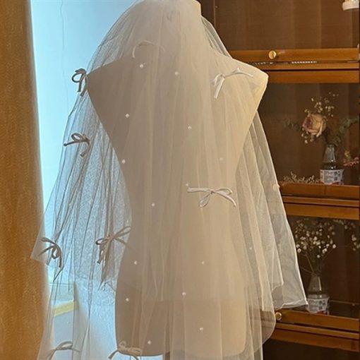 Voan Trắng 2 Lớp 60-80cm Đính Hạt Trai Và Nơ Màu Trắng