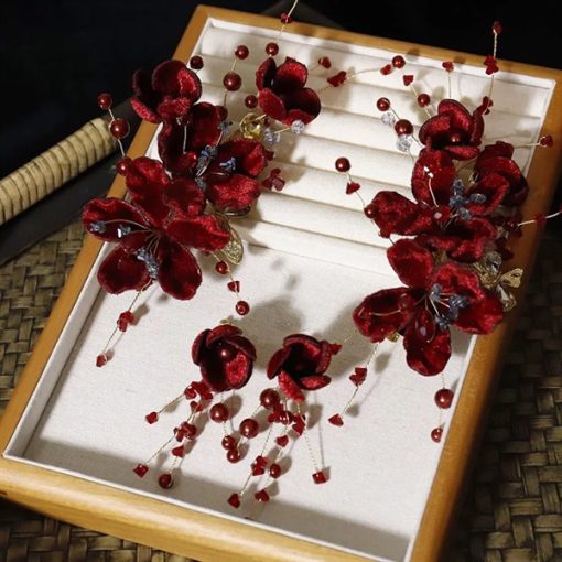 Set 3 Món Hoa Đỏ Nhung Nhụy Phale Xanh