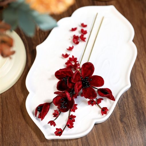 Trâm Hoa Đỏ Đô Nhụy Đen Tua Rua