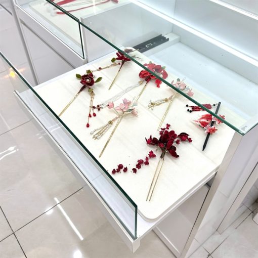 Đế Trưng Bày Trang Sức Cao Cấp Màu Trắng Ngà - Hình ảnh 2