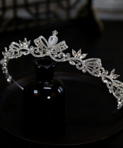 Vương Miện Nơ Thấp