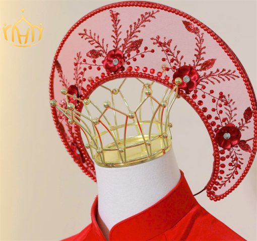 Mấn Khung Kim Loại Áo Dài Cô Dâu Màu Đỏ - Mấn Lưới Viền Ngọc Trai Đính Hoa Mai Màu Đỏ Đô - Hình ảnh 4