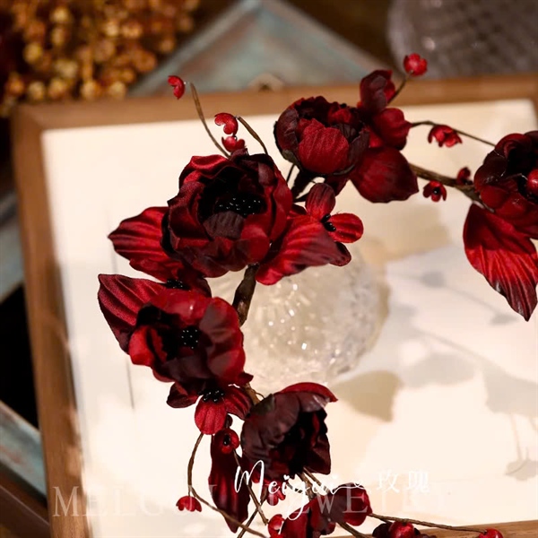 Băng Đô Cô Dâu Cài Hoa Nhẹ Nhàng, Bờm Hoa Cài Tóc - Hoa Đỏ Ombre - Hình ảnh 3