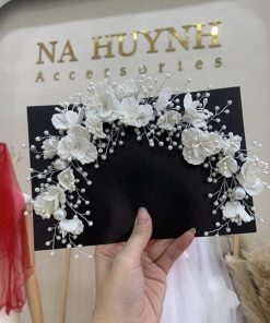 Băng Đô Cô Dâu Cài Hoa Nhẹ Nhàng, Bờm Hoa Cài Tóc - Hoa Sáp Mix Hạt Trai