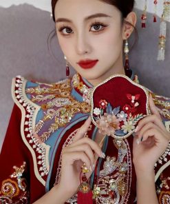 QUẠT MINI NHUNG ĐỎ VIỀN ĐÁ ĐÍNH HOA PASTEL MIX TUA RUA ĐỎ PHỤ KIỆN CÔ DÂU PHỤ KIỆN CHỤP HÌNH -