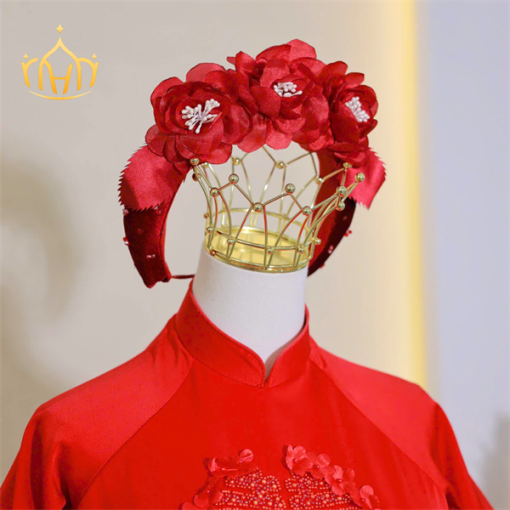 Mấn Vải Áo Dài Cô Dâu Màu Đỏ - Mấn Nhung Đỏ Đô Đính Hoa Mẫu Đơn - Hình ảnh 3