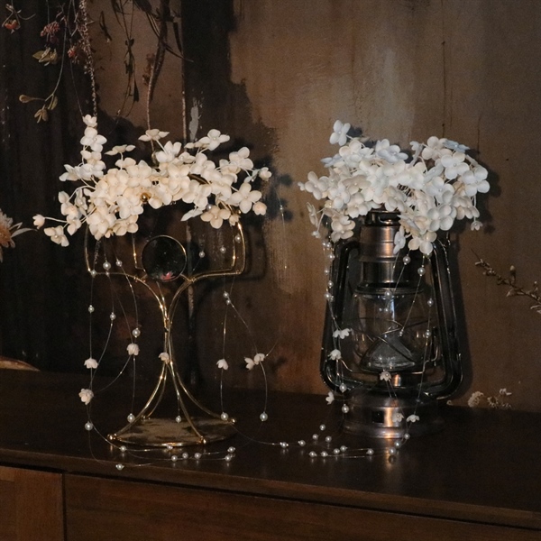 Băng Đô Cô Dâu Cài Hoa Nhẹ Nhàng, Bờm Hoa Cài Tóc - Hoa Trắng Tua Rua - Hình ảnh 4