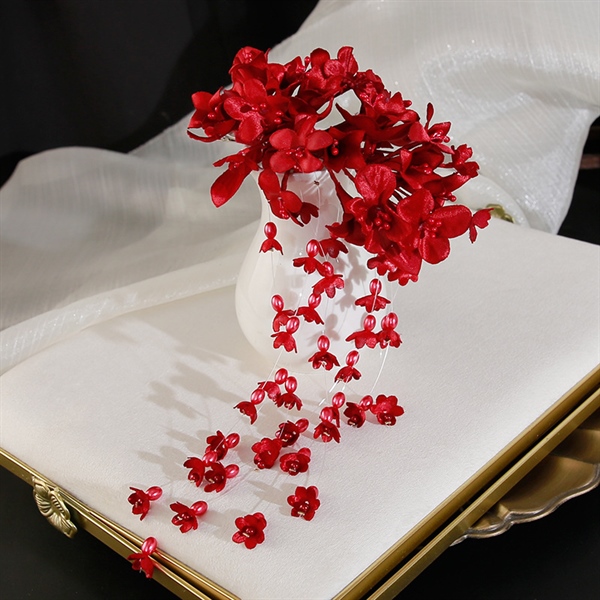 Cài Hoa Nhí Tua Rua - Đỏ