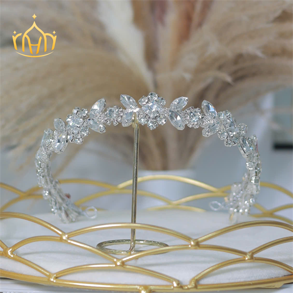 Băng Đô Đá Phụ Kiện Cài Tóc Cô Dâu - Line Nhỏ - Hình ảnh 3