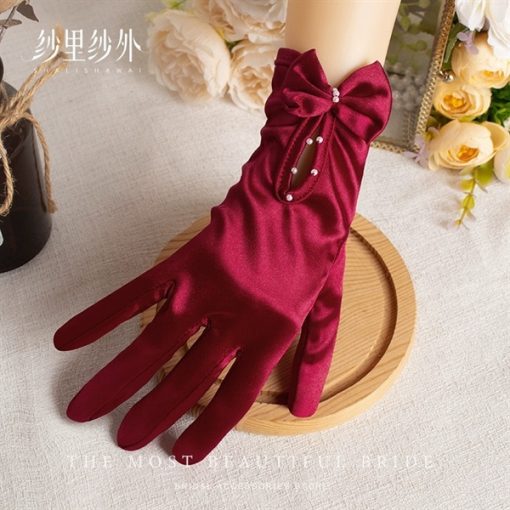 Găng Tay Phi Đỏ Đô - Đỏ đô đính nơ hạt trai nhỏ