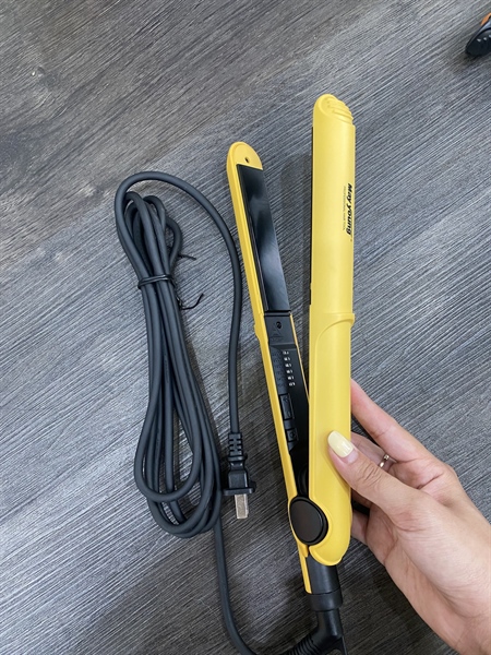 MÁY DUỖI TÓC MAY YOUNG - MÀU VÀNG