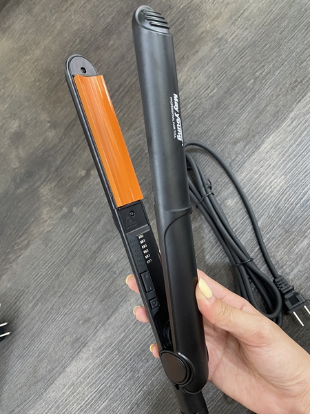 MÁY DUỖI TÓC LƯỠI CONG MAY YOUNG -