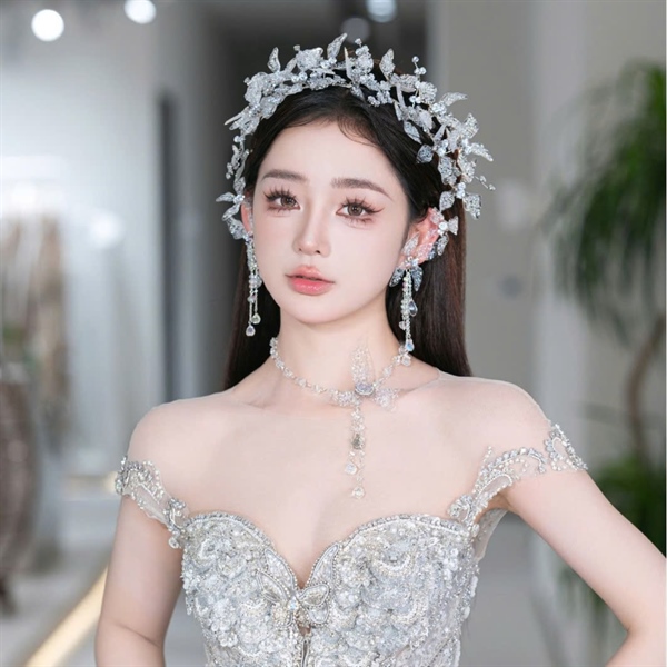 Băng Đô Đá Phụ Kiện Cài Tóc Cô Dâu - Hồ Điệp Pha Lê - Hình ảnh 3