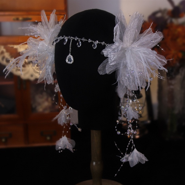 Set Hoa Voan Tua Rua Mix Pha Lê - Trắng