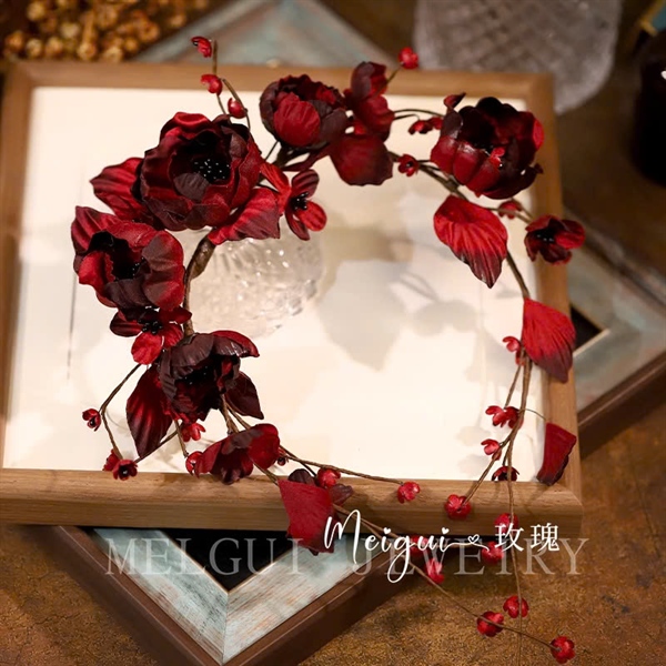 Băng Đô Cô Dâu Cài Hoa Nhẹ Nhàng, Bờm Hoa Cài Tóc - Hoa Đỏ Ombre - Hình ảnh 4