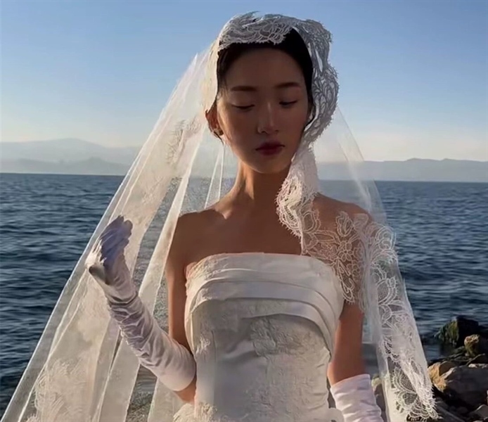 Voan Dài Viền Ren - 150cm180cm