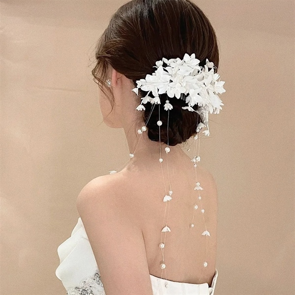 Băng Đô Cô Dâu Cài Hoa Nhẹ Nhàng, Bờm Hoa Cài Tóc - Hoa Trắng Tua Rua - Hình ảnh 2
