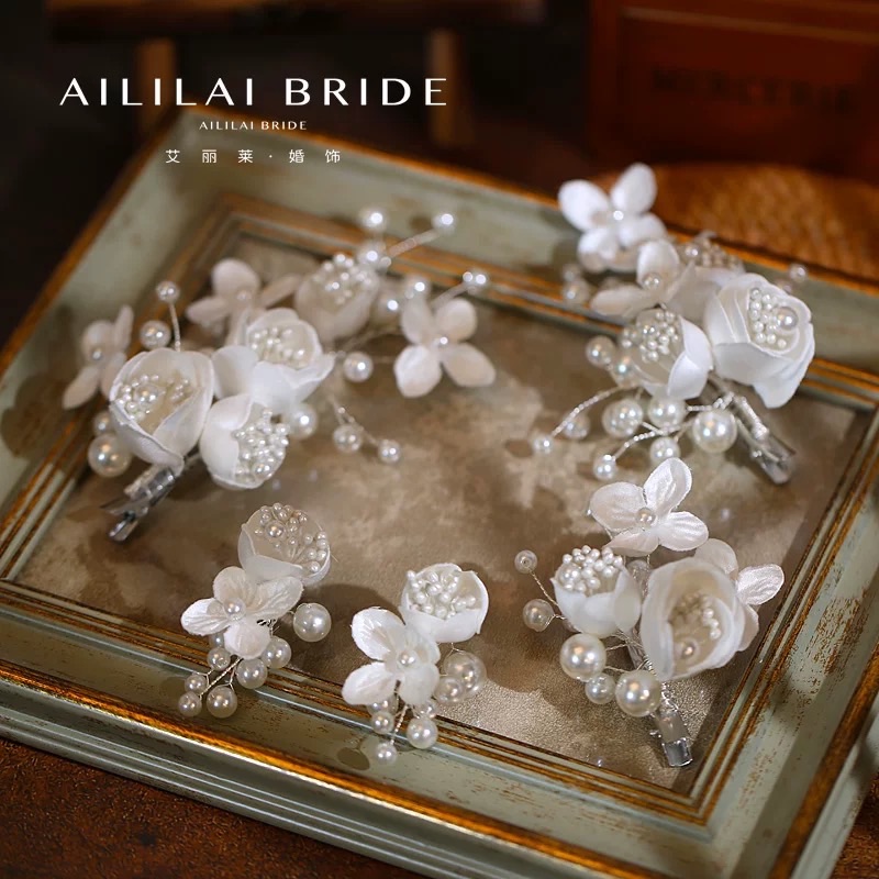 Set 3 Món Kẹp Hoa Kèm Bông Tai - Trắng