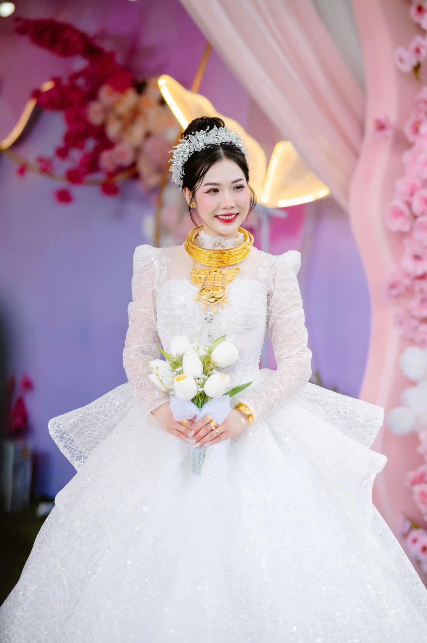 Băng Đô Đá Phụ Kiện Cài Tóc Cô Dâu - Line Lớn - Hình ảnh 10