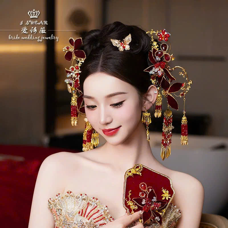 Quạt Cầm Tay Đỏ Đính Hoa Đá - Hình ảnh 3