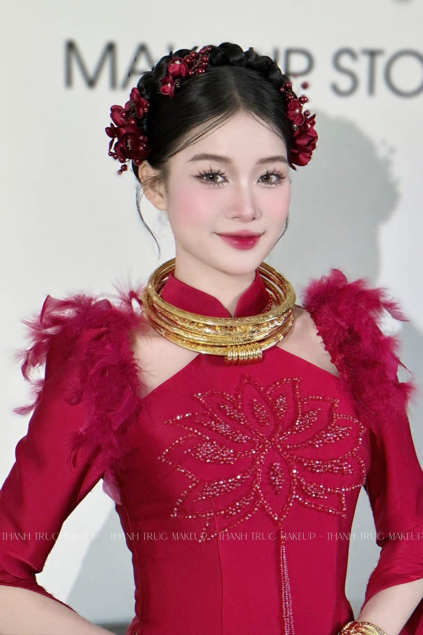 Set 3 Món Kẹp Hoa Kèm Bông Tai - Đỏ - Hình ảnh 17