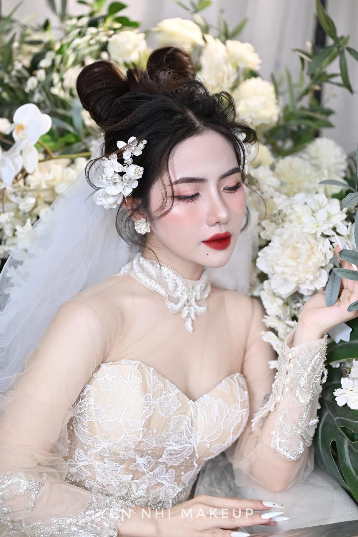 Set 3 Món Kẹp Hoa Kèm Bông Tai - Trắng - Hình ảnh 4