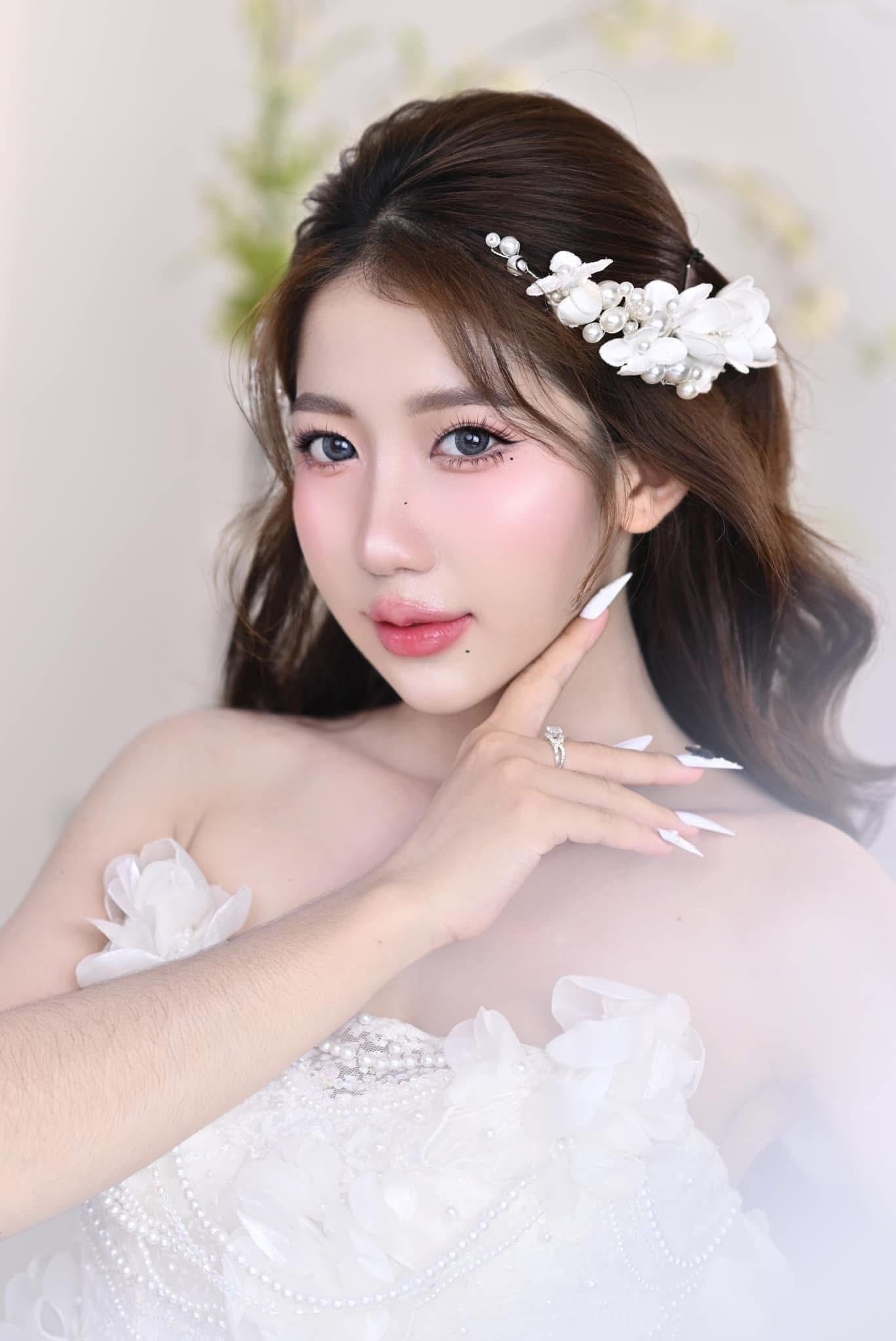 Set 3 Món Kẹp Hoa Kèm Bông Tai - Trắng - Hình ảnh 2