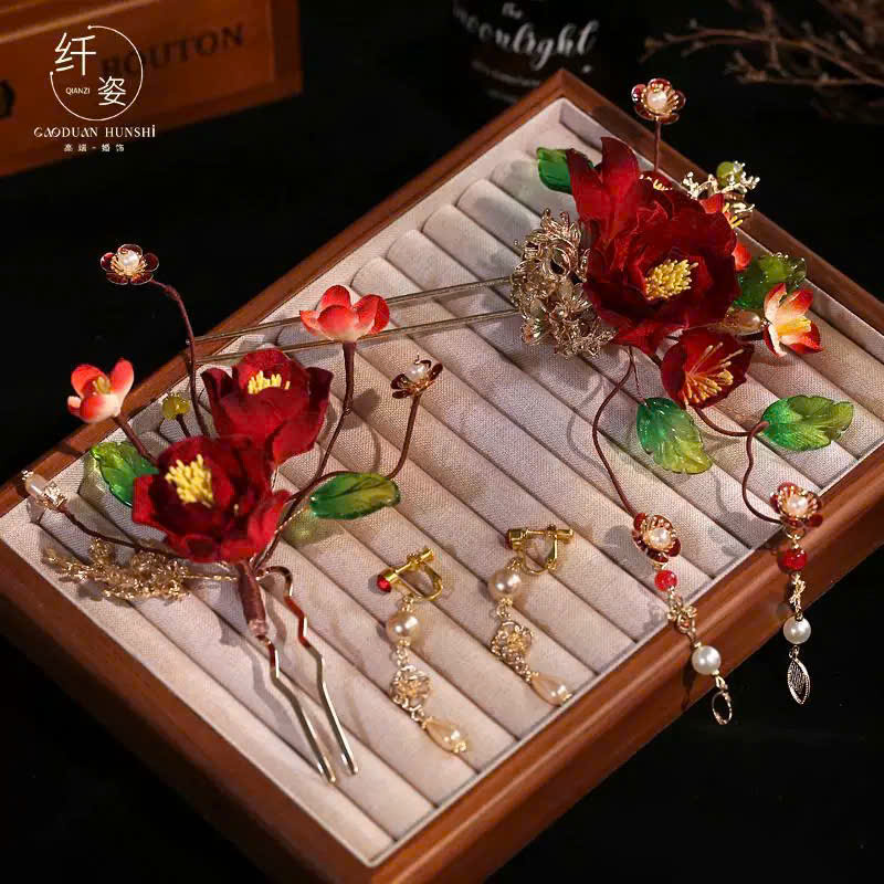 Set Trâm Hoa Đỏ Mix Lá Phale Kèm Bông Tai -