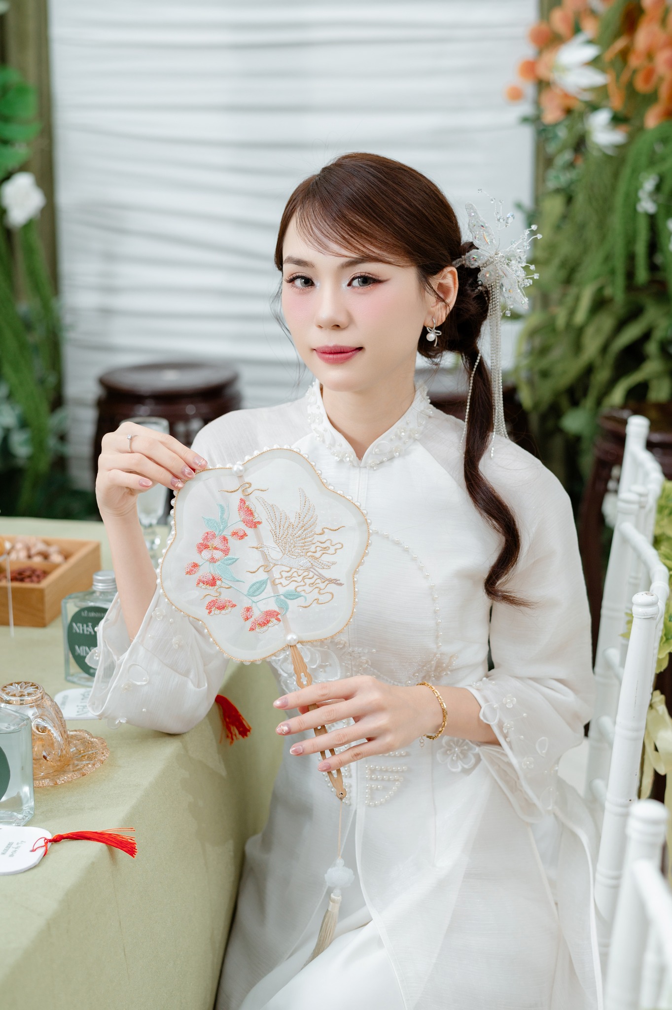 Trâm Hồ Điệp Phale Trắng Tua Rua Đá - - Hình ảnh 8