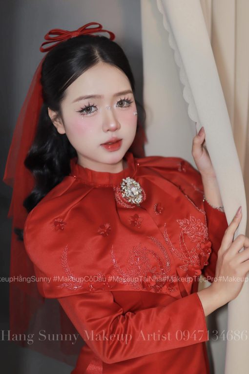 Voan Đỏ Kết Nơ Đỏ - - Hình ảnh 6