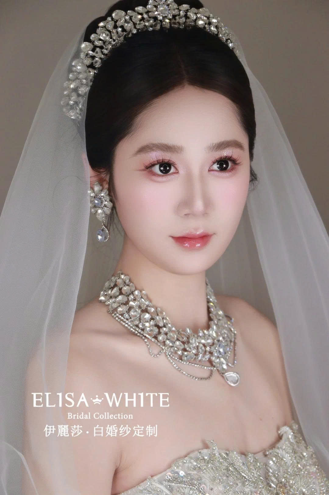 Vương Miện Đá Thấp - Hình ảnh 2