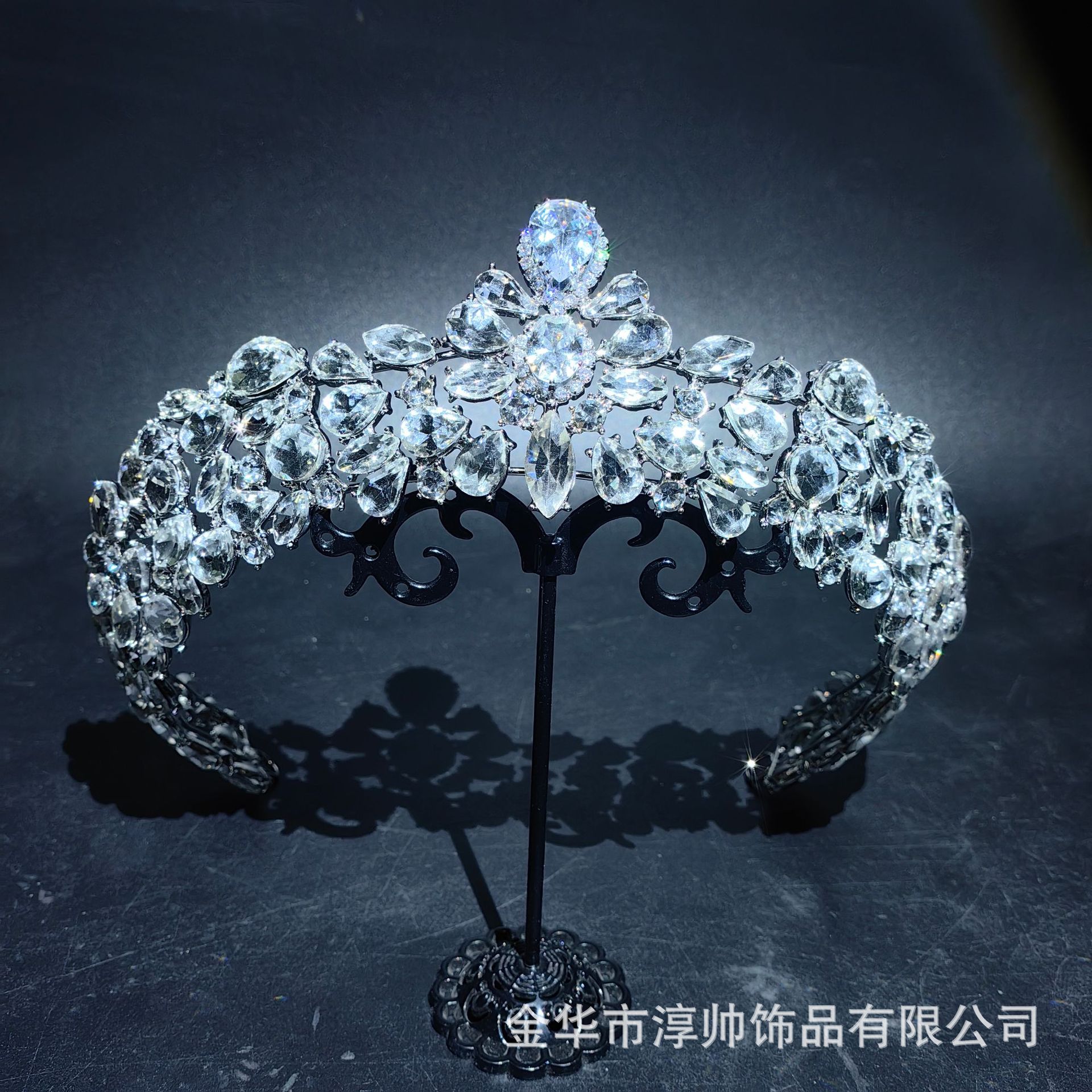 Vương Miện Đá Thấp - Hình ảnh 6