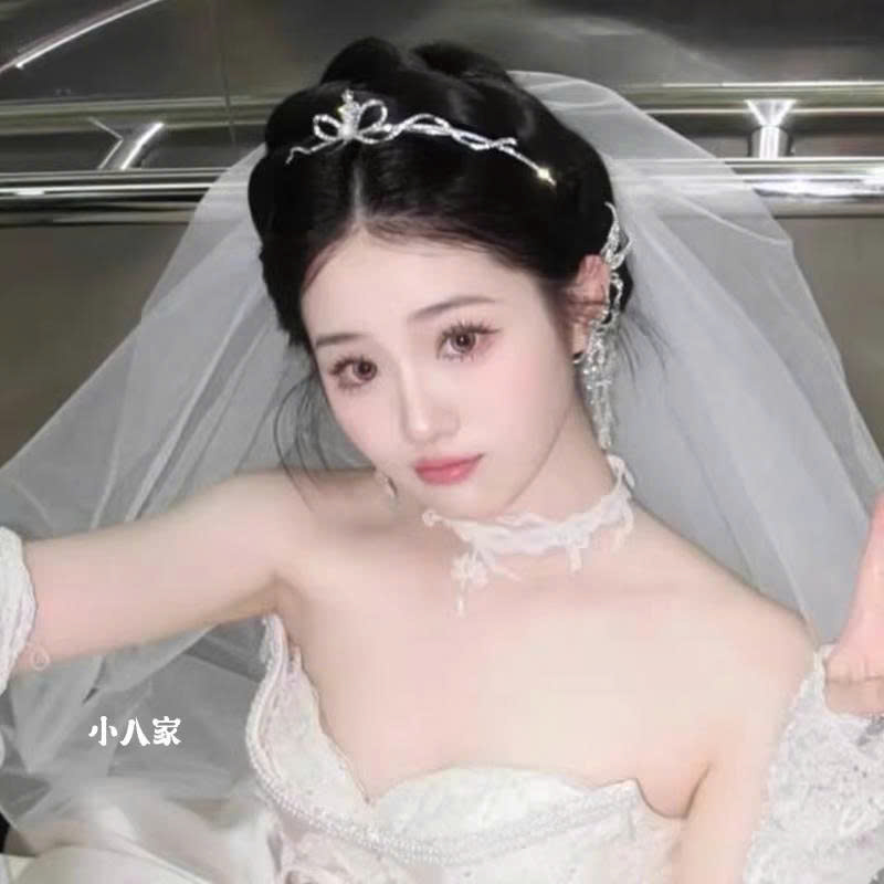 Vương Miện Nơ Thấp - Nơ Đính Đá Zircon Và Ngọc Trai Kèm Bông Tai - Hình ảnh 3