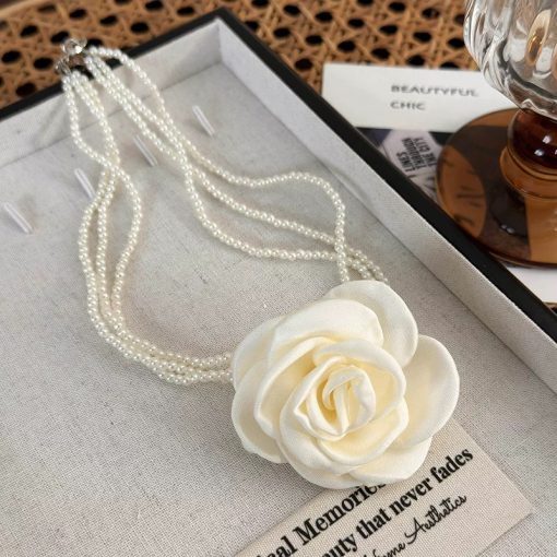 Choker Ngọc Trai Đính Hoa Trà - 3 Dây Ngọc Trai