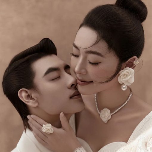 Choker Ngọc Trai Đính Hoa Trà - 1 Dây Ngọc Trai - Hình ảnh 3