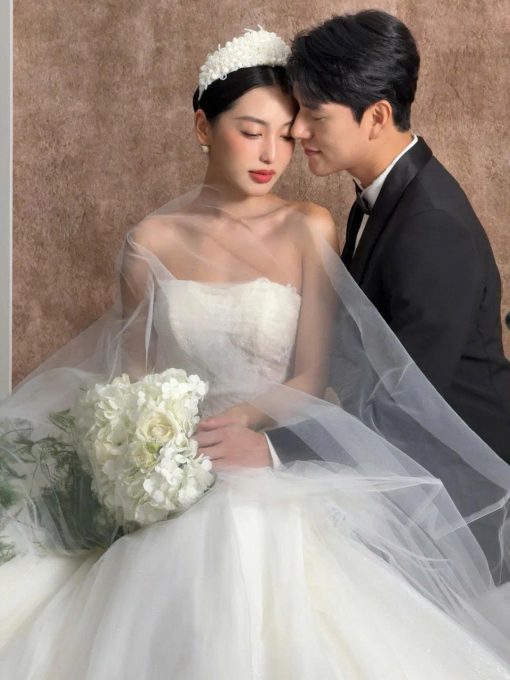 Vương Miện Hoa Linh Lan Kèm Voan 1 Lớp Viền Ngọc Trai - Hình ảnh 5