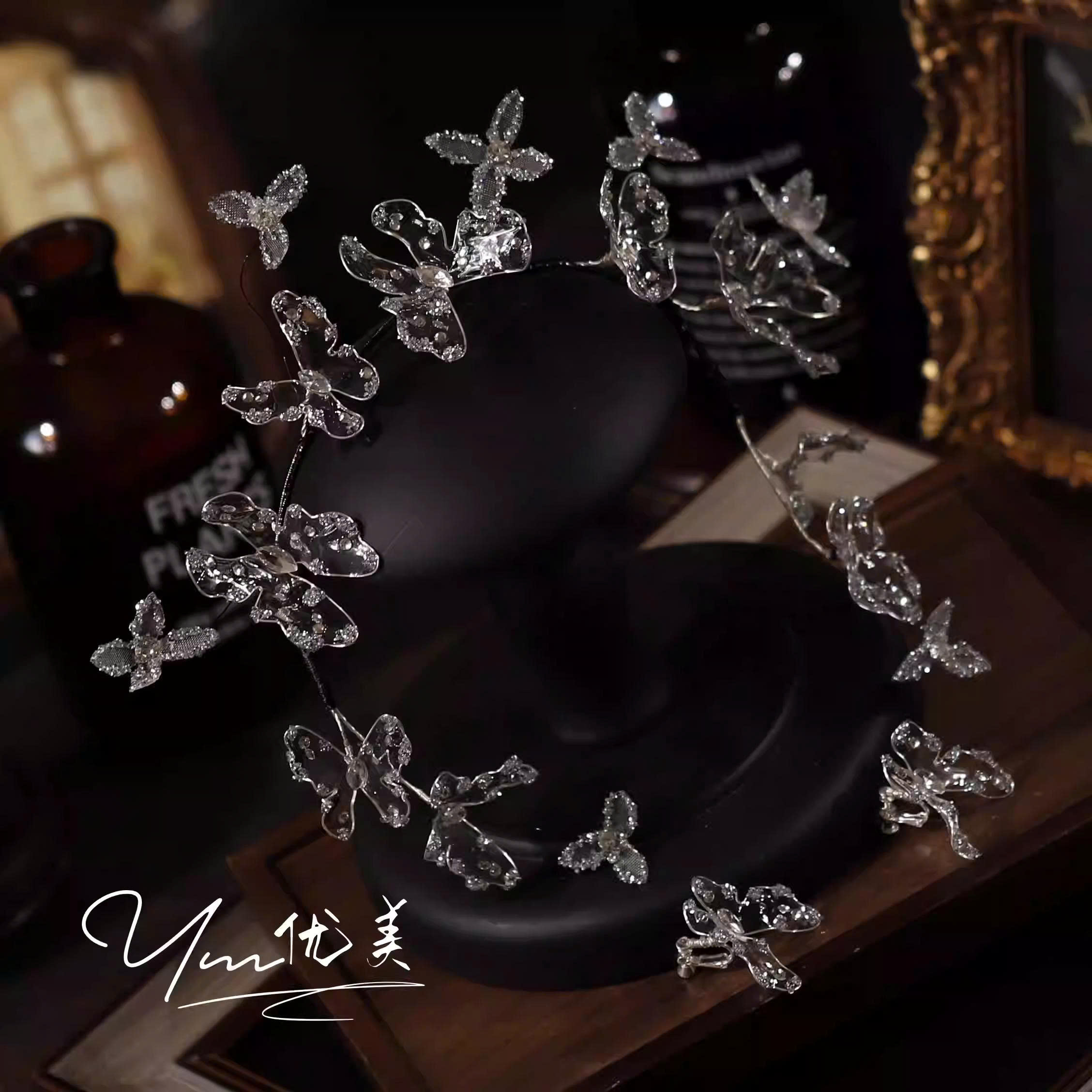 Set Băng Đô Hồ Điệp Phale Đính Đá Kèm Bông Tai - Hình ảnh 5