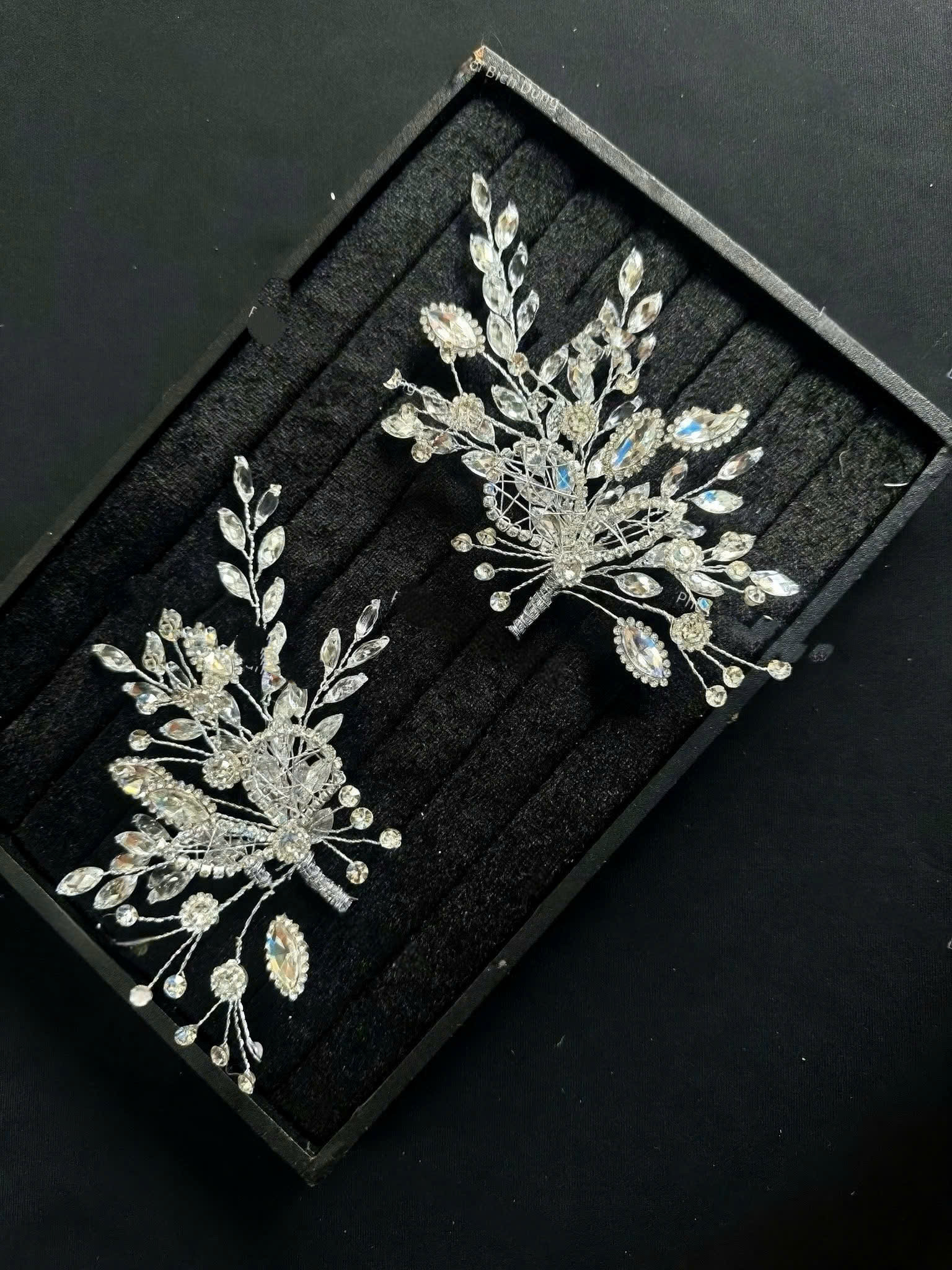 Set Ốp Đá Mix Phale Dây Vuông